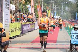 BIB: 040
                            <button type="button" onclick="openModal(8240906)" class="btn btn-primary btn-sm float-right btn-popup" data-toggle="modal" data-target=".modal-high-quality">
                        <i class="fas fa-shopping-cart"></i> Add to Cart
                    </button>
                                            <button type="button" onclick="isThisMe(8240906, true)" class="btn btn-success btn-sm float-right btn-popup btn-isme hidden" data-toggle="tooltip" data-placement="bottom" title="นี่คือรูปของคุณใช่ไหม คลิกที่นี่เพื่อเอาเข้าอัลบั้ม">
                        <i class="fas fa-plus"></i> Add to album
                    </button>
                    <button type="button" onclick="isThisMe(8240906, false)" class="btn btn-warning btn-sm float-right btn-popup btn-isnotme hidden">
                        <i class="fas fa-ban"></i> Remove from album
                    </button>